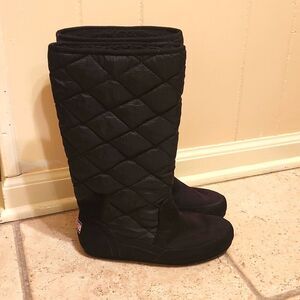 Bobs from Skechers Women's Black Winter Boots Size 6.5